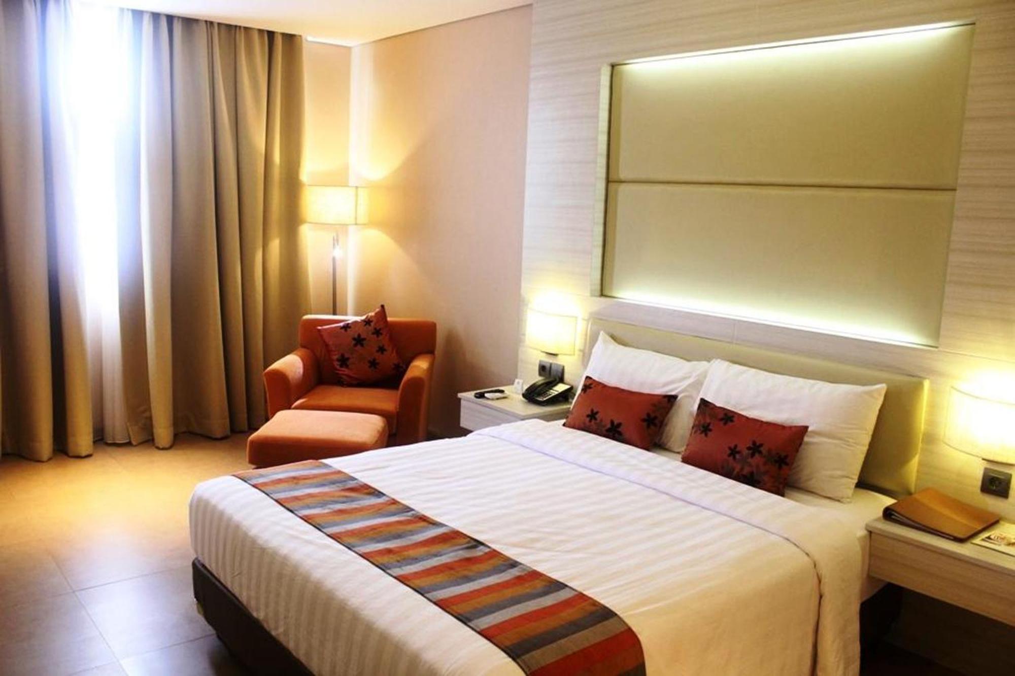 Sotis Hotel Kupang Dış mekan fotoğraf