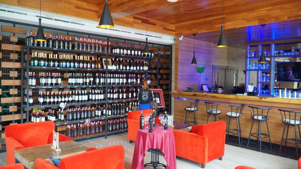 Sotis Hotel Kupang Dış mekan fotoğraf