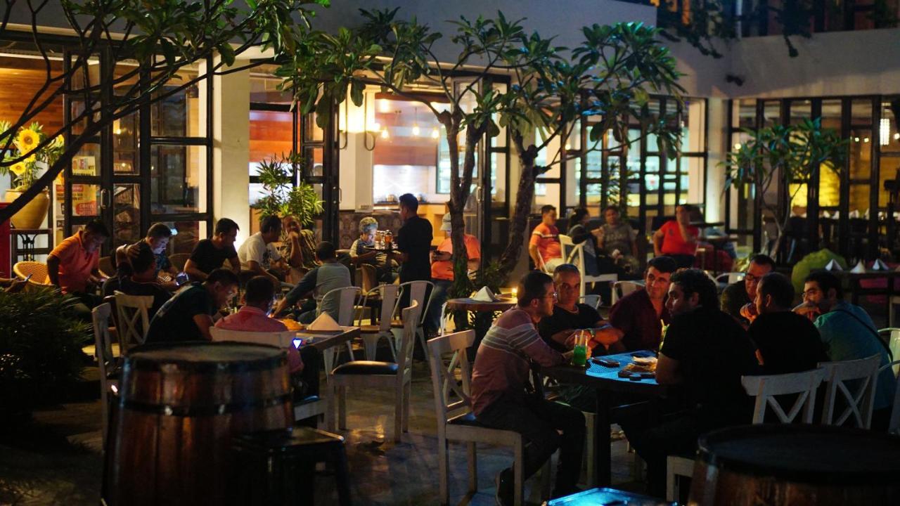 Sotis Hotel Kupang Dış mekan fotoğraf